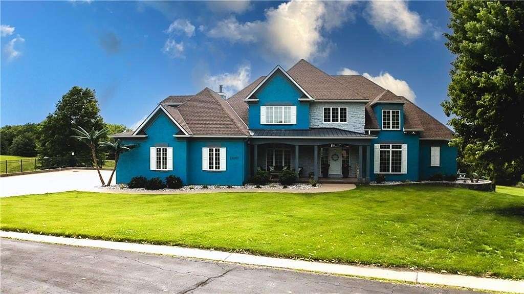 5 Acres of Land with Home for Sale in St. Joseph, Missouri