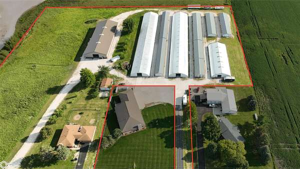8.66 Acres of Land with Home for Sale in Fort Dodge, Iowa