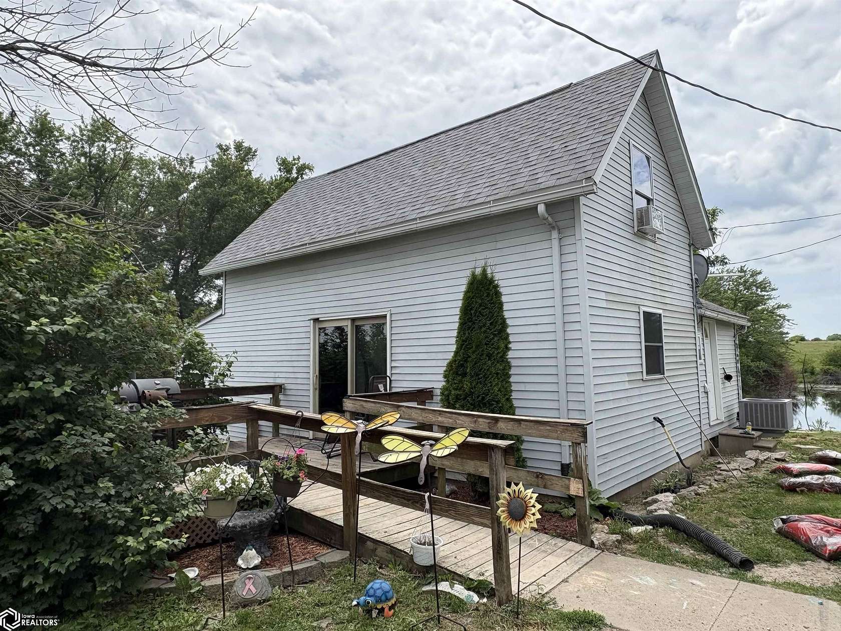15.9 Acres of Land with Home for Sale in Stockport, Iowa