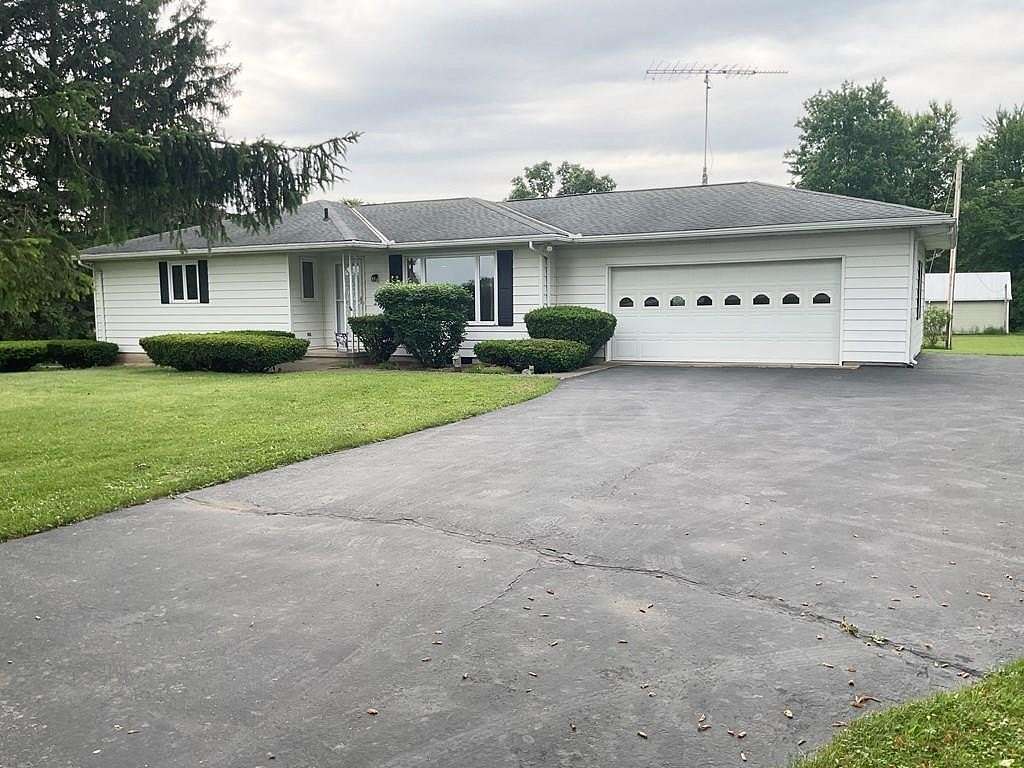 4.87 Acres of Land with Home for Sale in Polk, Ohio