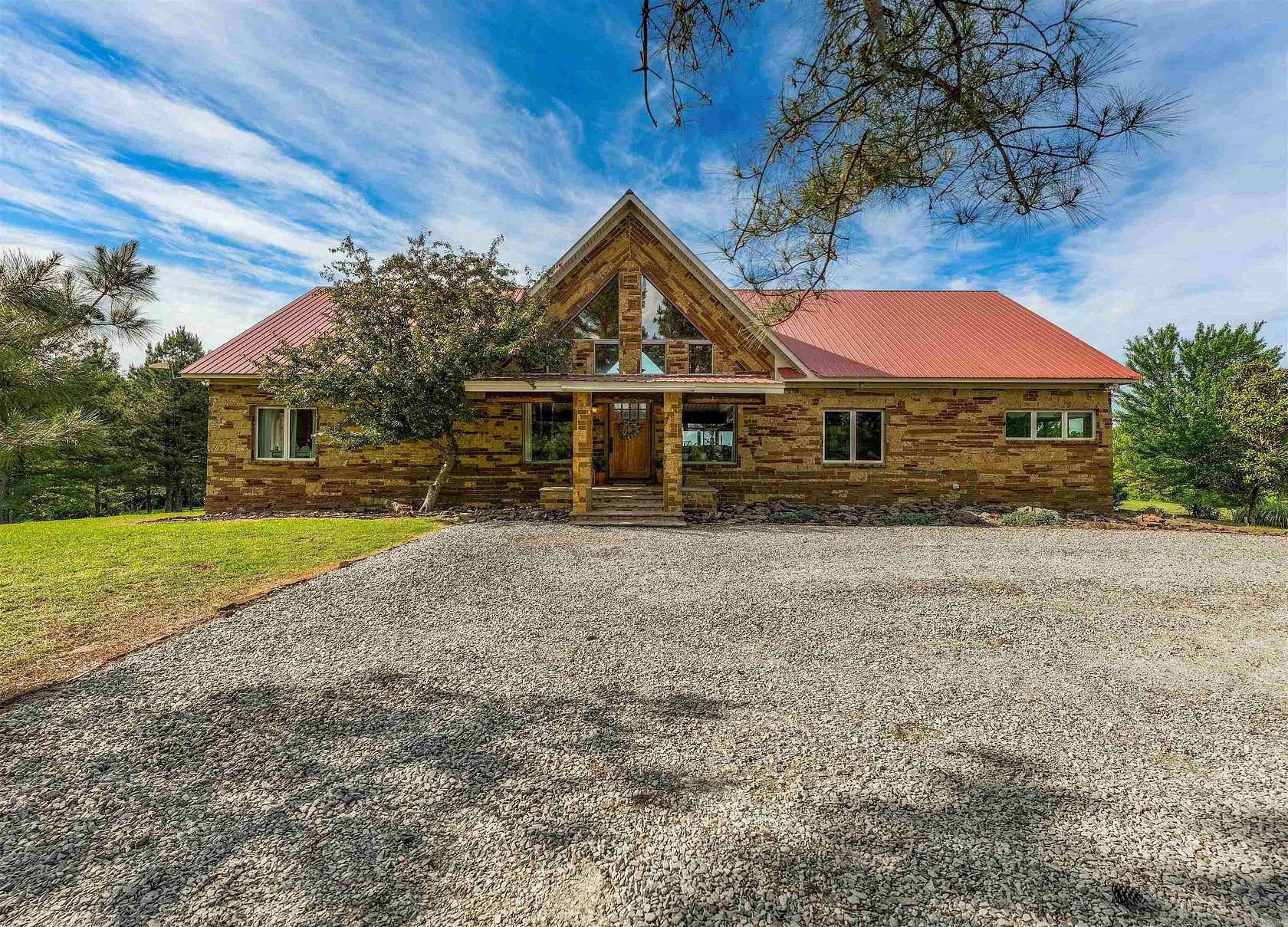 22 Acres of Agricultural Land with Home for Sale in Searcy, Arkansas