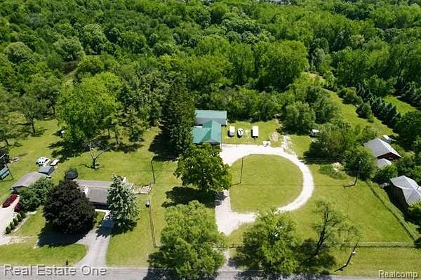 10 Acres of Land with Home for Sale in Waterford, Michigan