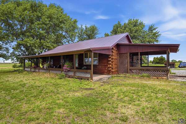 14.7 Acres of Land with Home for Sale in Osage City, Kansas