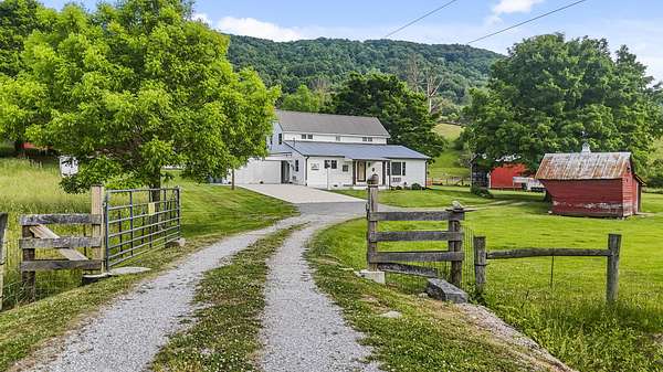 100 Acres of Land with Home for Sale in Sneedville, Tennessee