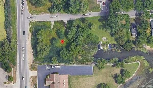0.41 Acres of Residential Land for Sale in Commerce Township, Michigan