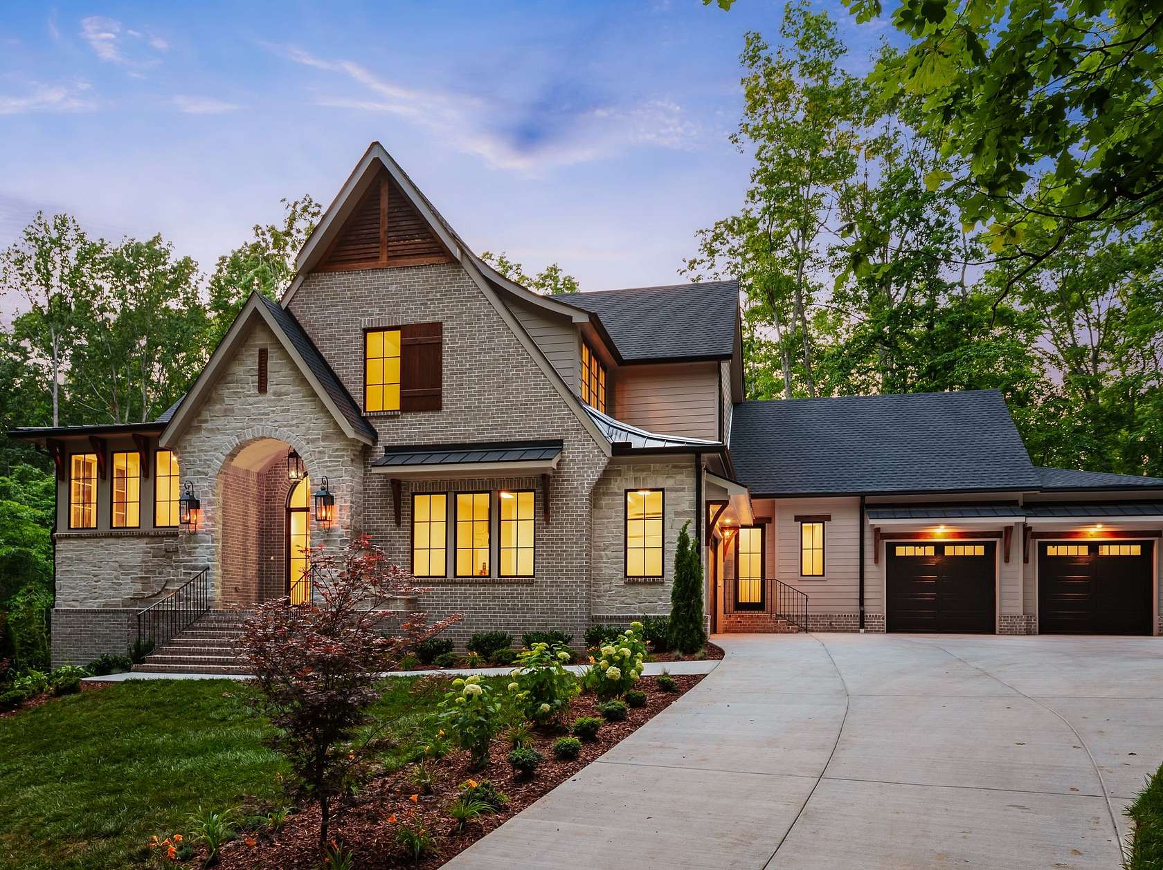 6.1 Acres of Land with Home for Sale in Franklin, Tennessee