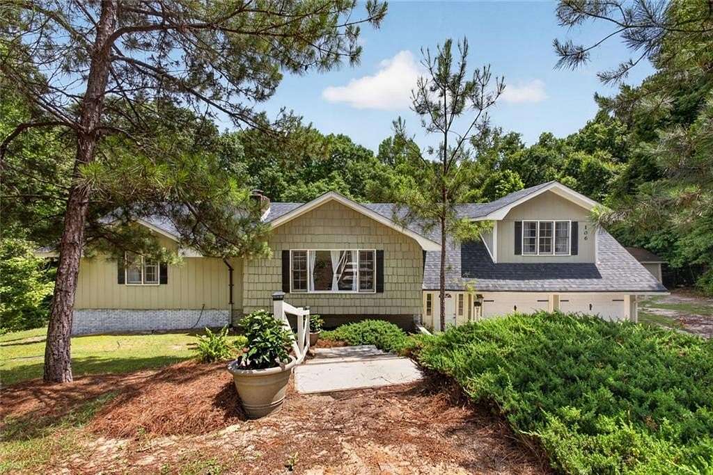 2 Acres of Land with Home for Sale in Warner Robins, Georgia
