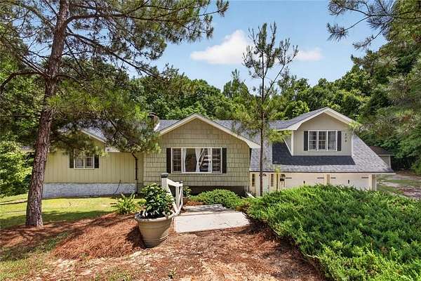 2 Acres of Land with Home for Sale in Warner Robins, Georgia