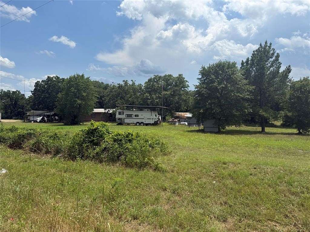 0.75 Acres of Land for Sale in Mineral Wells, Texas