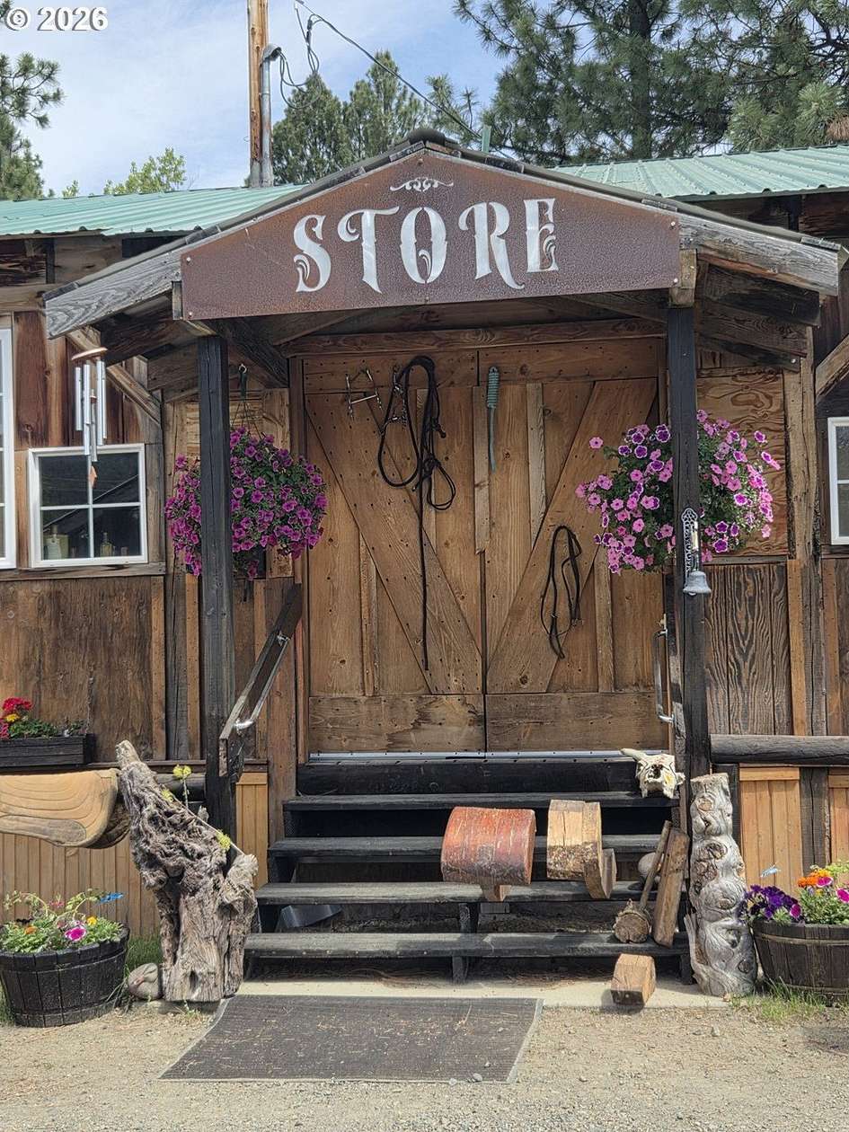 2.2 Acres of Land with Home for Sale in Sumpter, Oregon