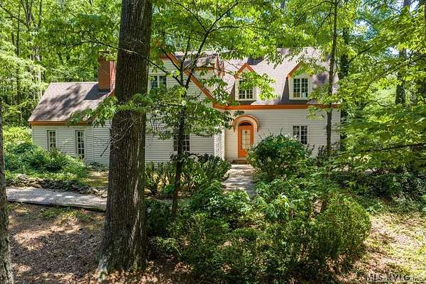 2.74 Acres of Land with Home for Sale in Warrenton, North Carolina