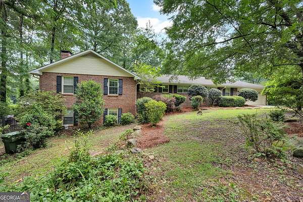 13.7 Acres of Land with Home for Sale in Fayetteville, Georgia
