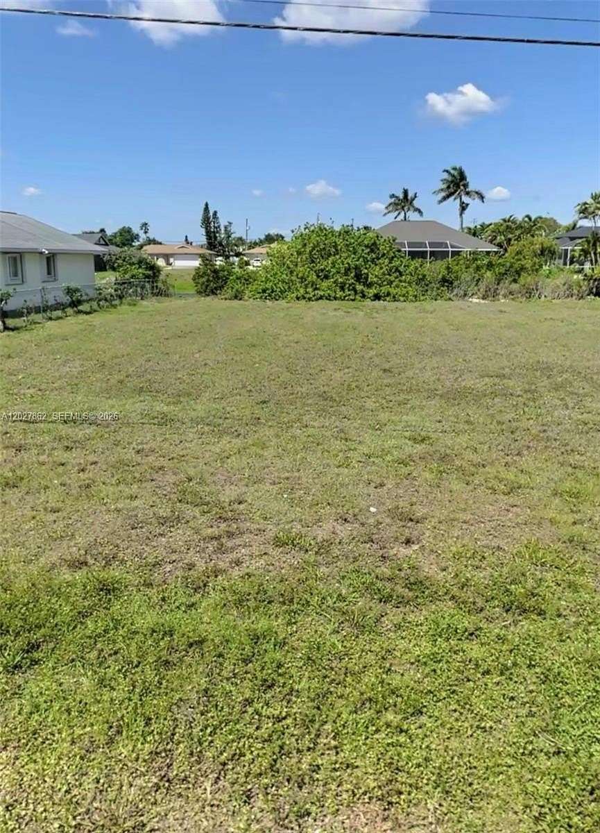 Residential Land for Sale in Cape Coral, Florida