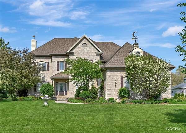 2.16 Acres of Land with Home for Sale in Ottawa, Illinois