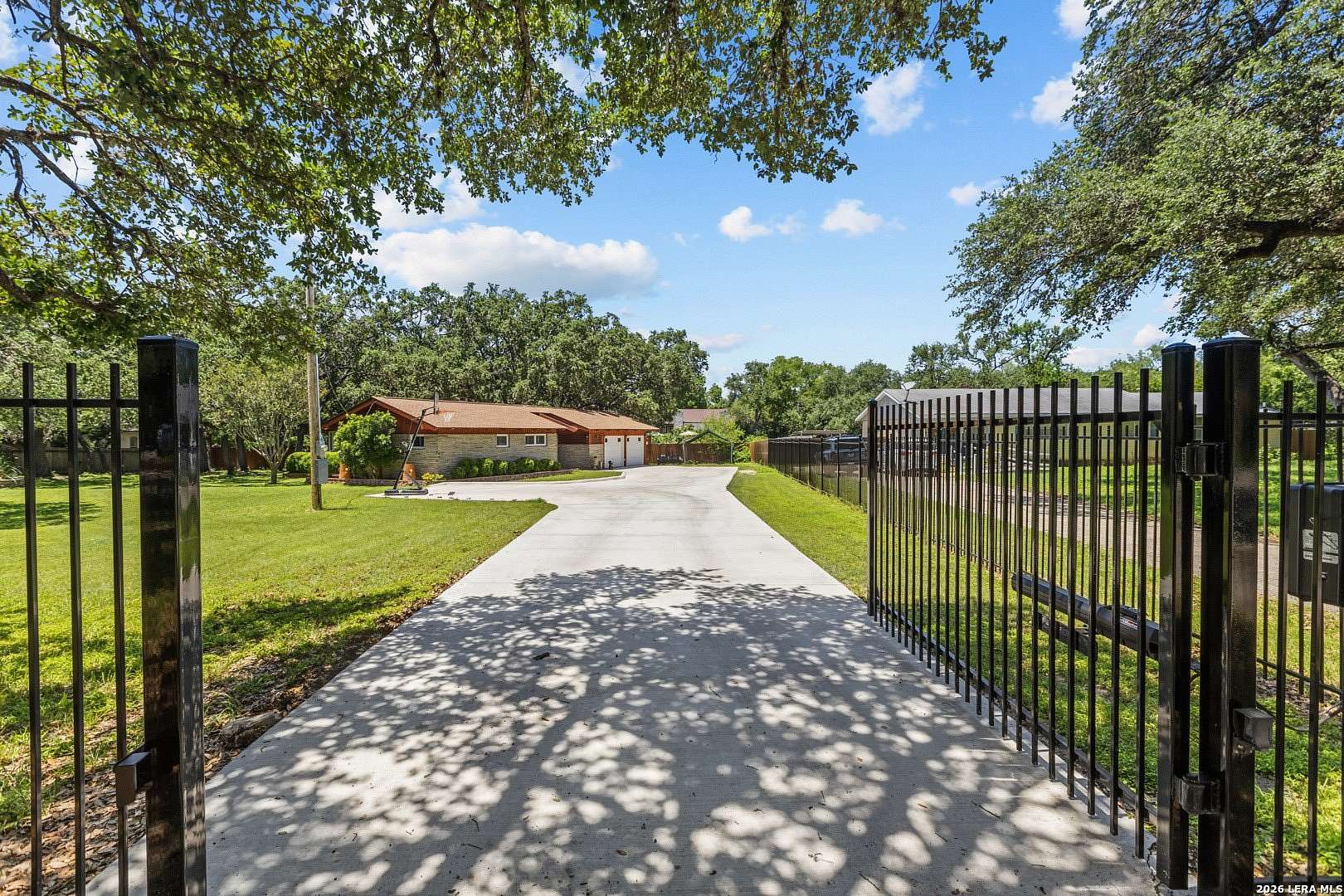 1.53 Acres of Land with Home for Sale in San Antonio, Texas