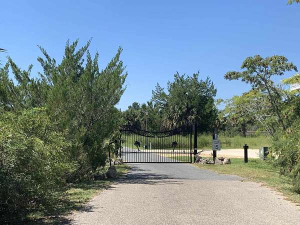 0.31 Acres of Land for Sale in Crawfordville, Florida