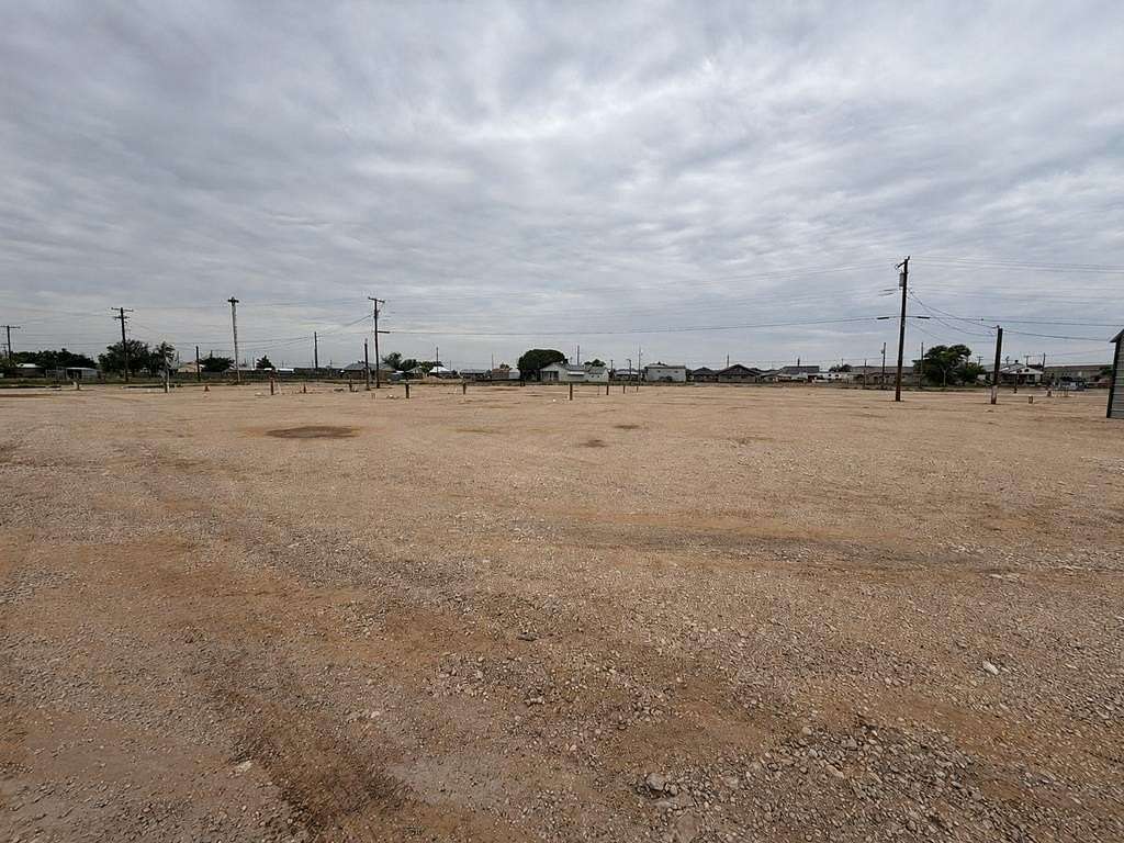 1.38 Acres of Improved Residential Land for Sale in Goldsmith, Texas