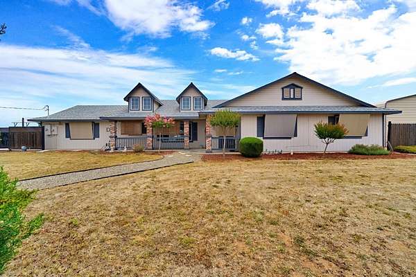 2 Acres of Land with Home for Sale in Madera, California