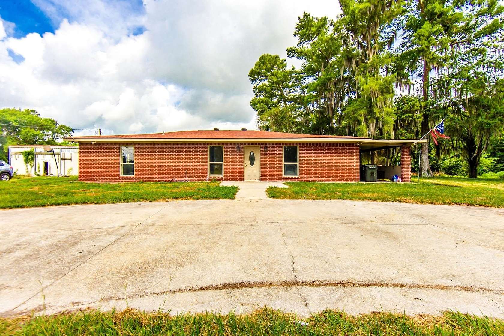 34.5 Acres of Land with Home for Sale in Houma, Louisiana