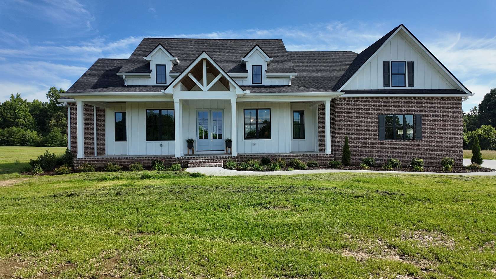 5.55 Acres of Land with Home for Sale in Manchester, Tennessee