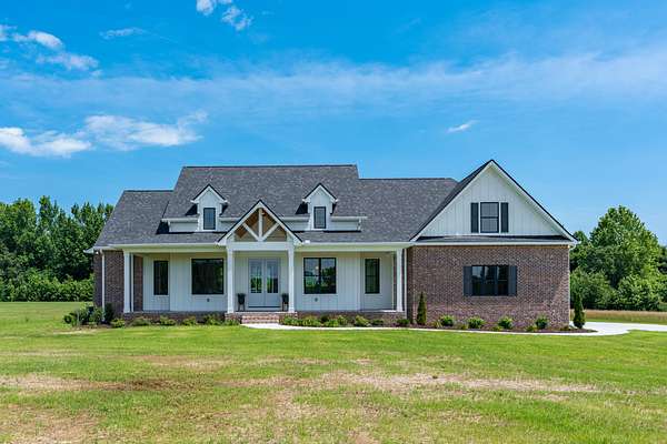 5.55 Acres of Land with Home for Sale in Manchester, Tennessee