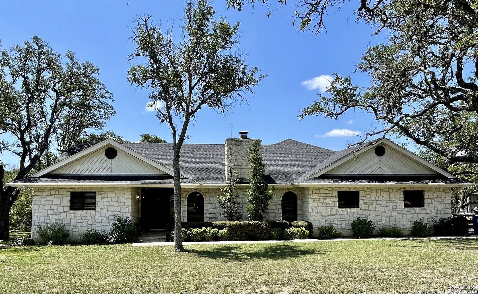 2 Acres of Land with Home for Lease in Boerne, Texas