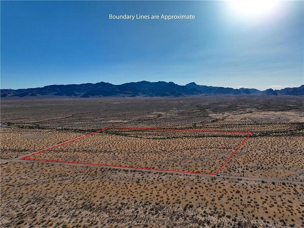 36.8 Acres of Agricultural & Residential Land for Sale in Golden Valley, Arizona