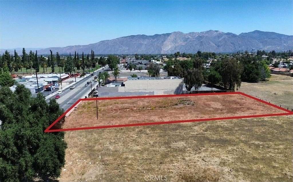 0.96 Acres of Commercial Land for Sale in Hemet, California