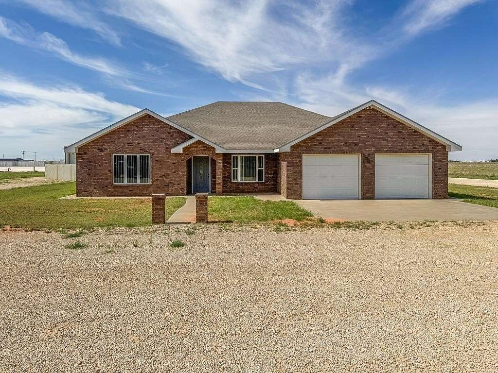 2.2 Acres of Land with Home for Sale in Seminole, Texas