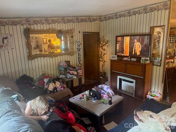 3.77 Acres of Land with Home for Sale in Sharon, South Carolina