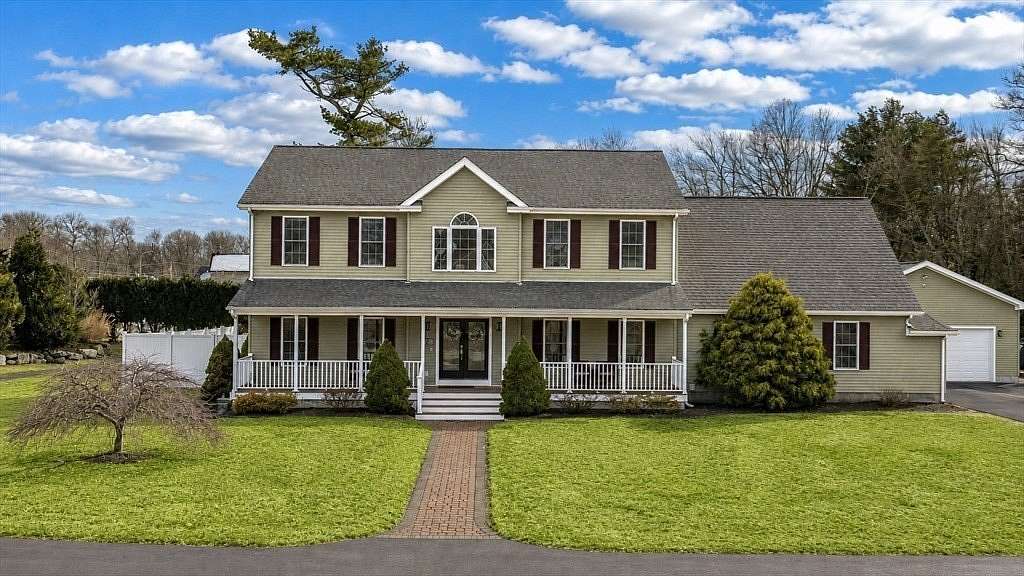 1.67 Acres of Land with Home for Sale in Westport Town, Massachusetts