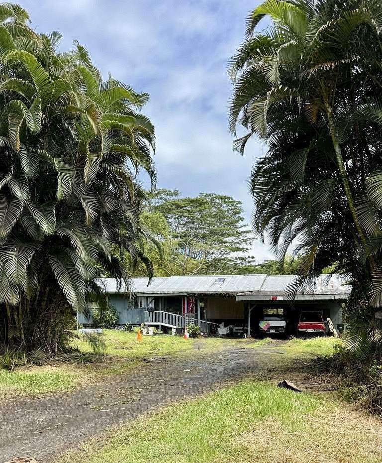 4.55 Acres of Land with Home for Sale in Mountain View, Hawaii