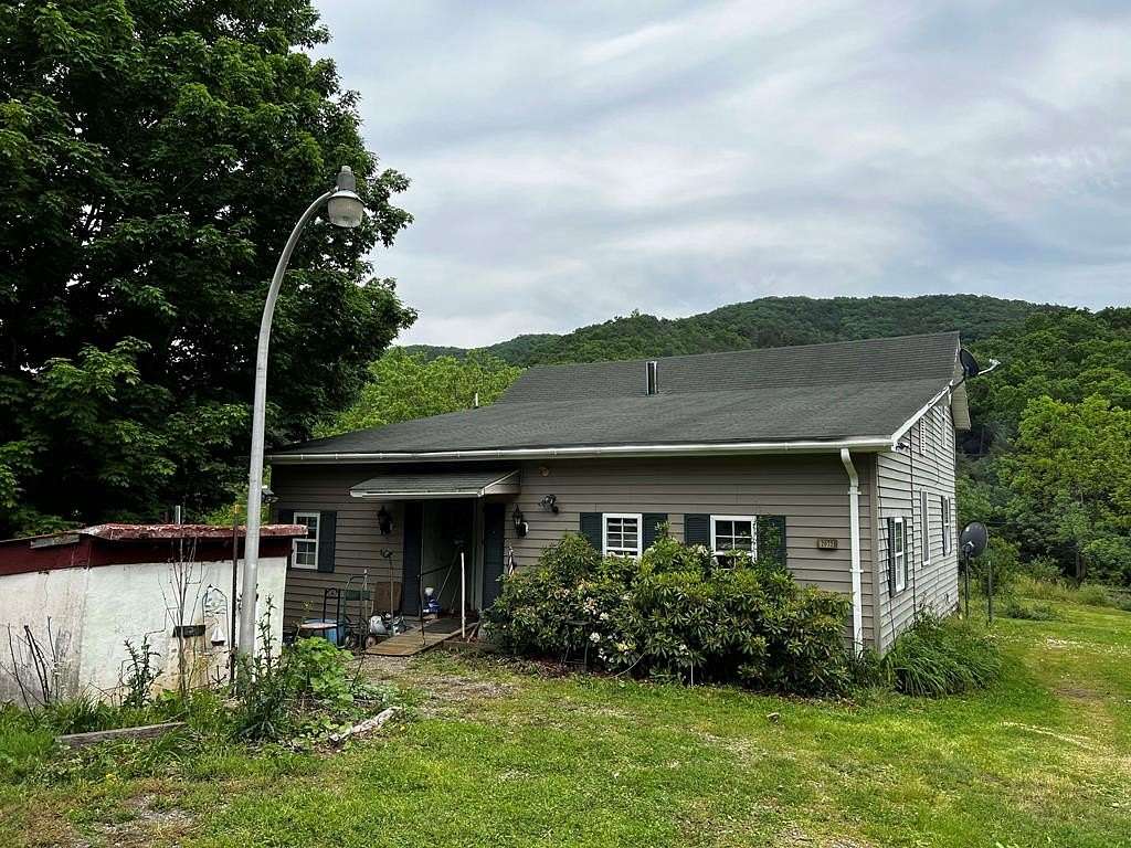 3 Acres of Land with Home for Sale in Dublin, Virginia