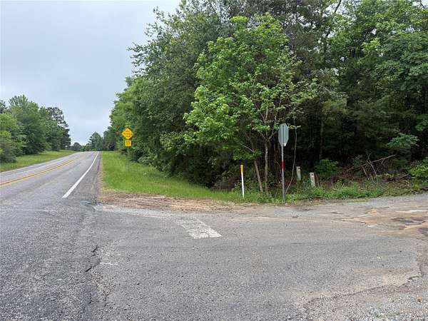 7 Acres of Land for Sale in Linden, Texas
