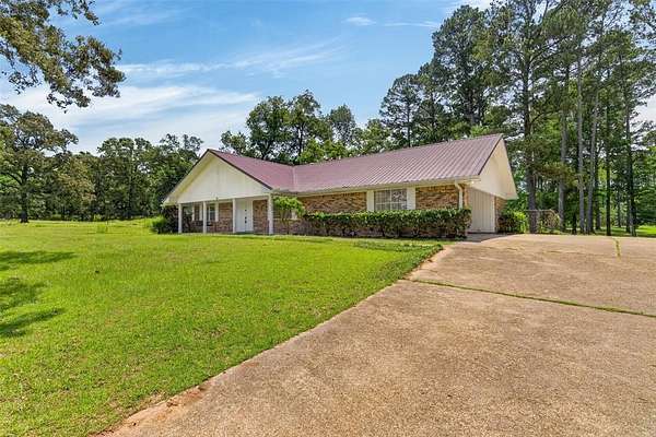 19 Acres of Land with Home for Sale in Shreveport, Louisiana