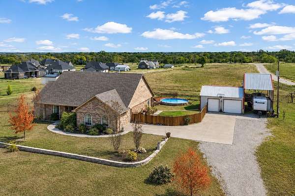 4 Acres of Land with Home for Sale in Boyd, Texas