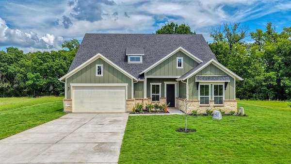 2 Acres of Land with Home for Sale in Weatherford, Texas