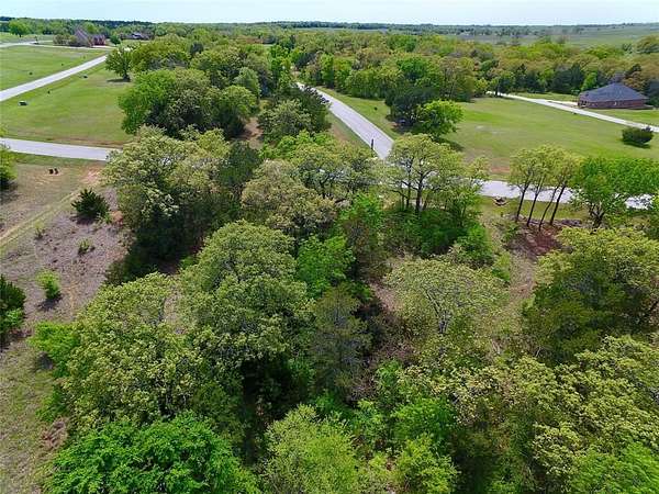 0.5 Acres of Residential Land for Sale in Gordonville, Texas