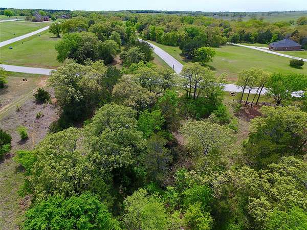 0.5 Acres of Residential Land for Sale in Gordonville, Texas
