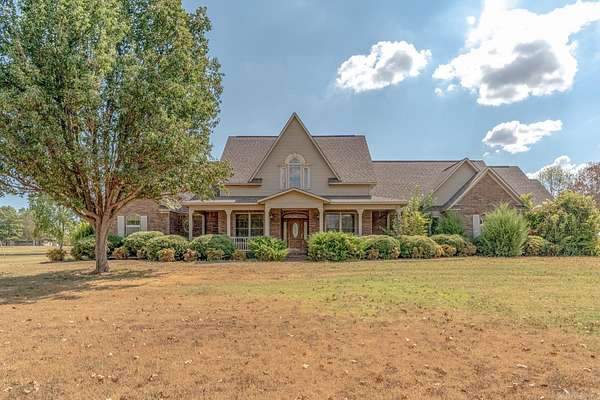 4 Acres of Land with Home for Sale in Newark, Arkansas