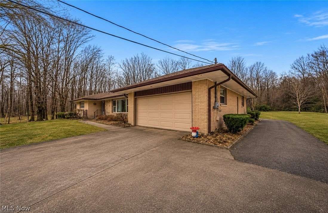 2.38 Acres of Land with Home for Sale in Conneaut, Ohio