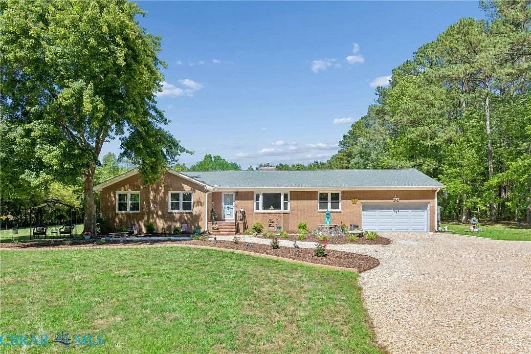 6.44 Acres of Land with Home for Sale in Gloucester, Virginia