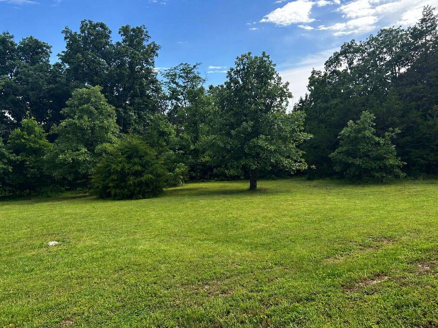 5.4 Acres of Residential Land for Sale in Fulton, Missouri