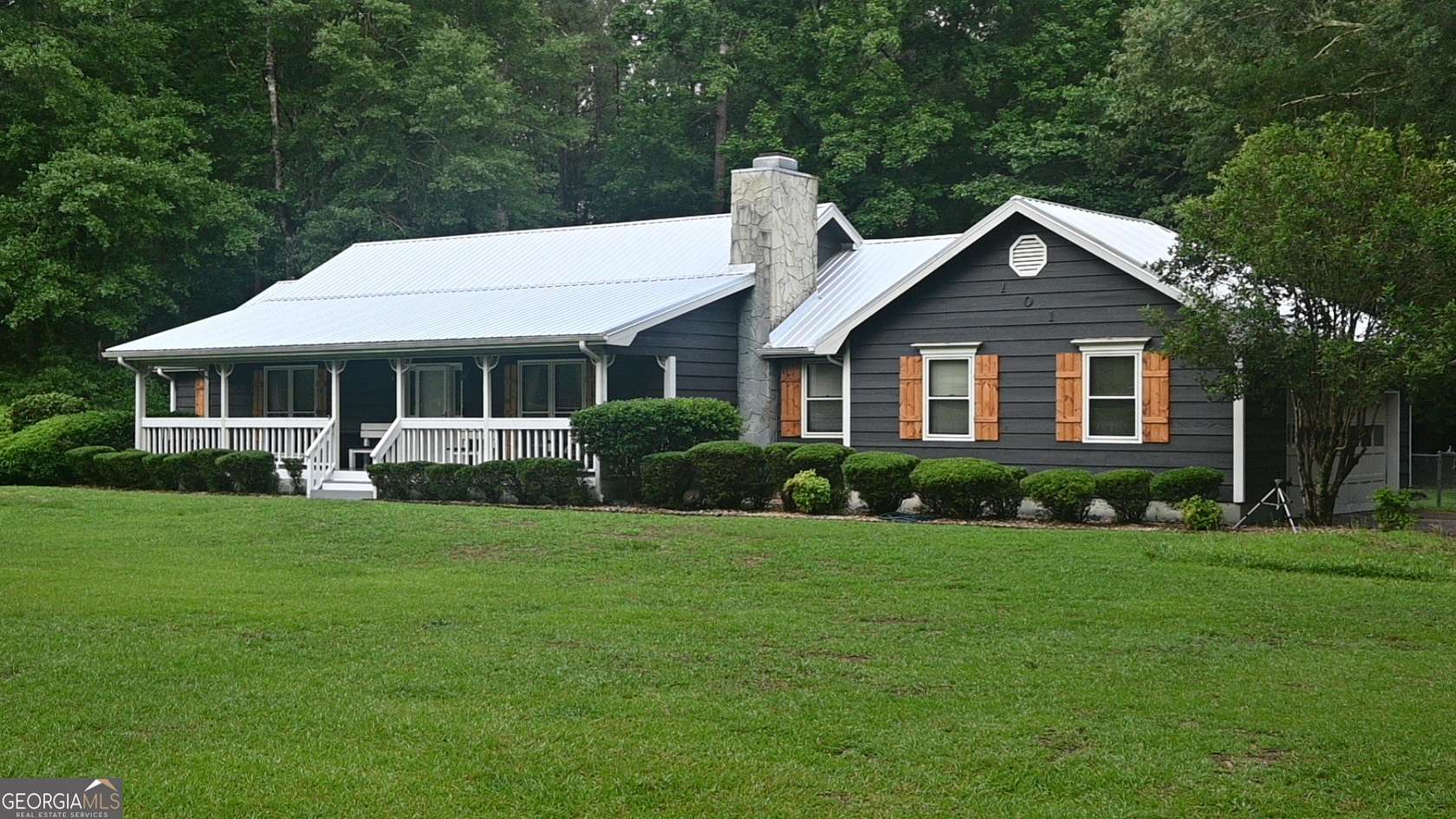 5 Acres of Land with Home for Sale in Macon, Georgia