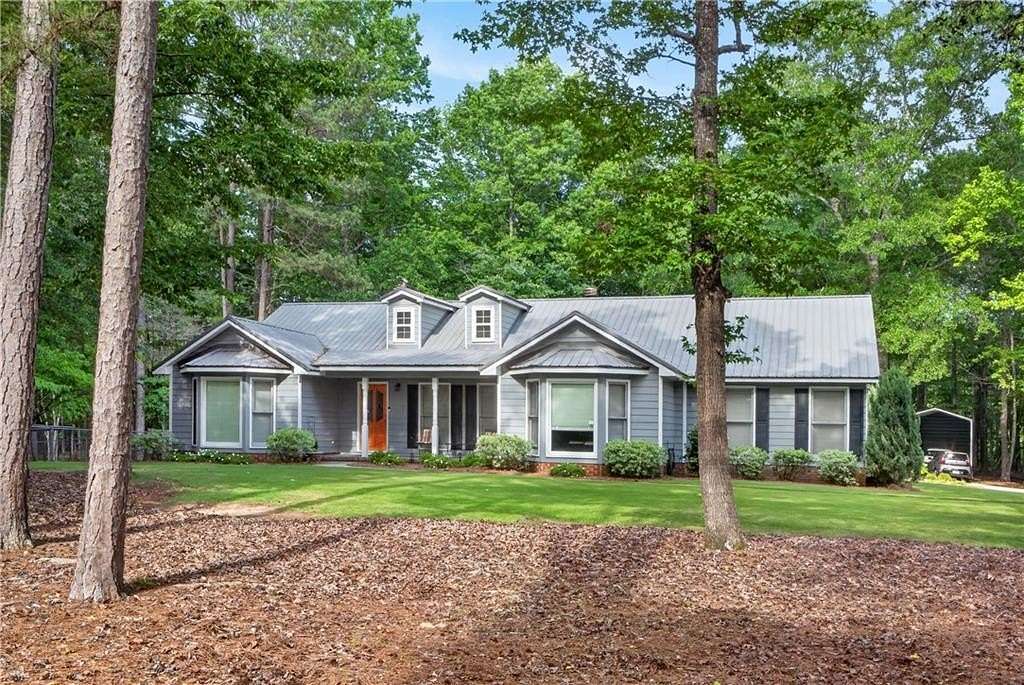 3.13 Acres of Land with Home for Sale in Opelika, Alabama