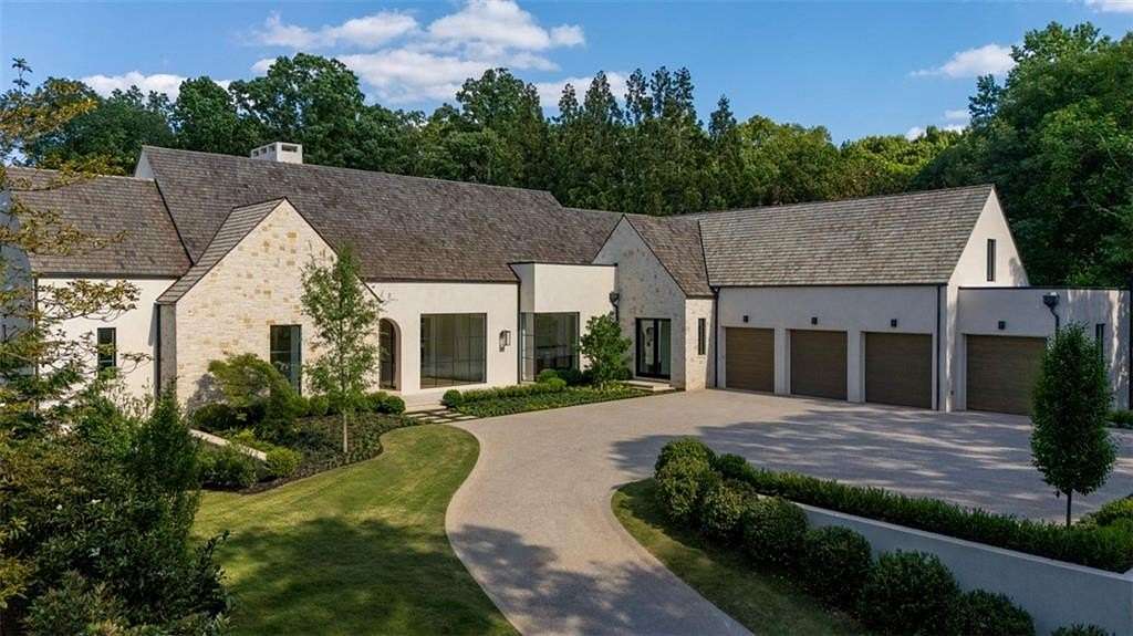 1.58 Acres of Land with Home for Sale in Atlanta, Georgia