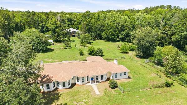 10 Acres of Land with Home for Sale in Monticello, Florida