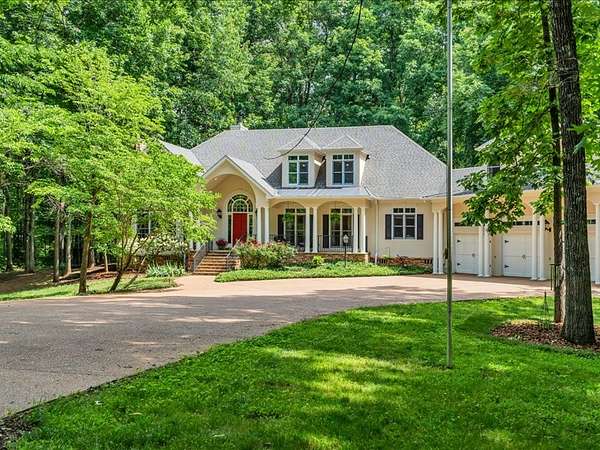 5 Acres of Land with Home for Sale in Murfreesboro, Tennessee