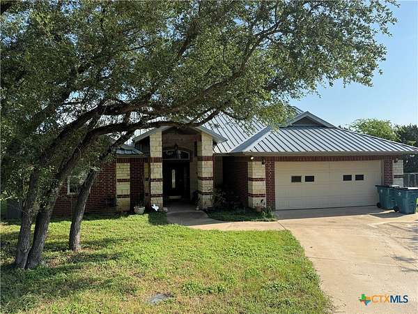 1.77 Acres of Land with Home for Sale in Temple, Texas