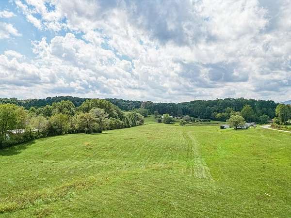 10 Acres of Land for Sale in Murphy, North Carolina